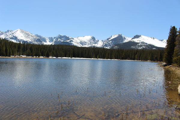 2018-08-27 Bierstadt Lake with mountains