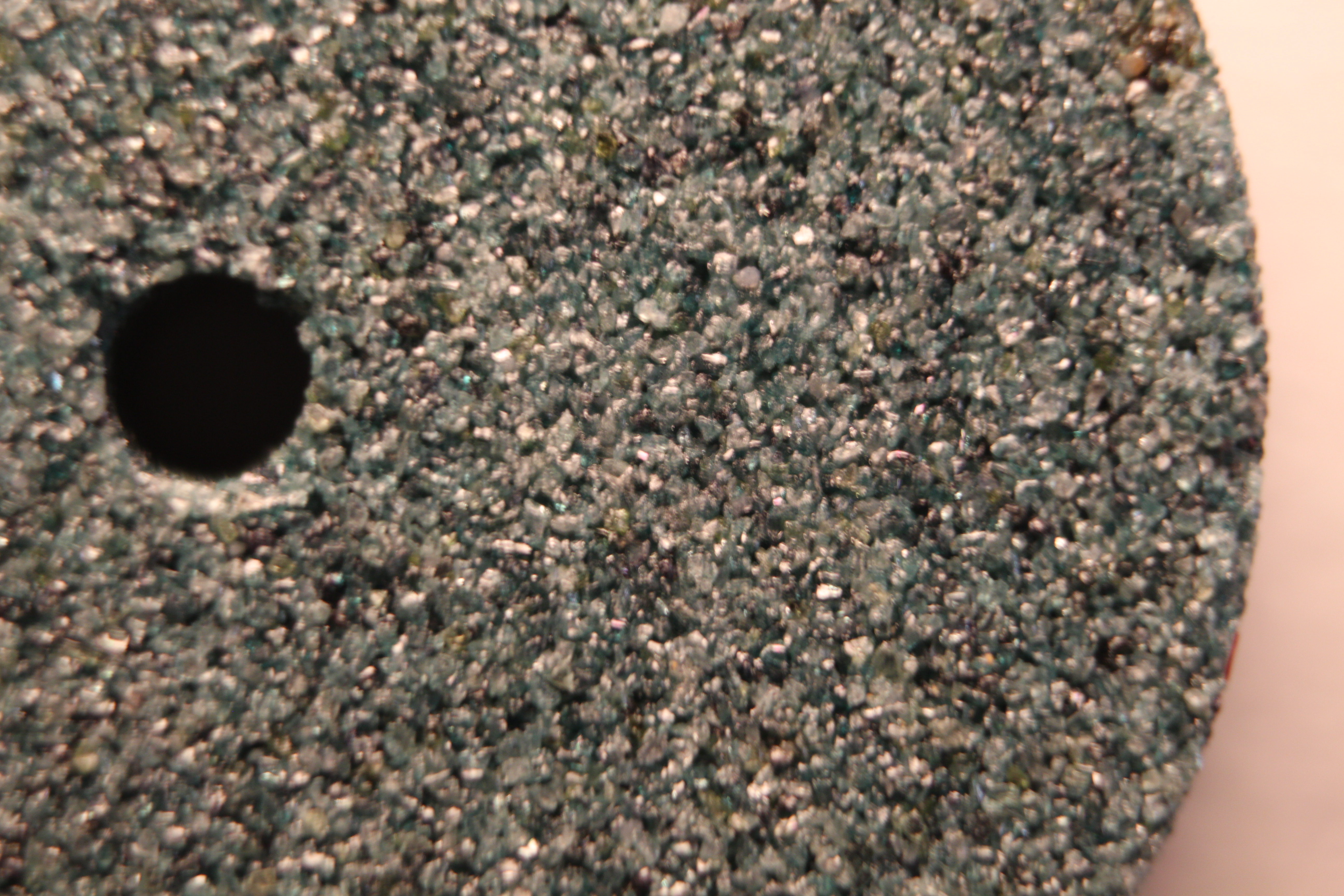 Macro and Micro Picture of the Day 2020-04-01